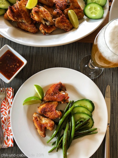 Vietnamesische Chicken Wings Teller
