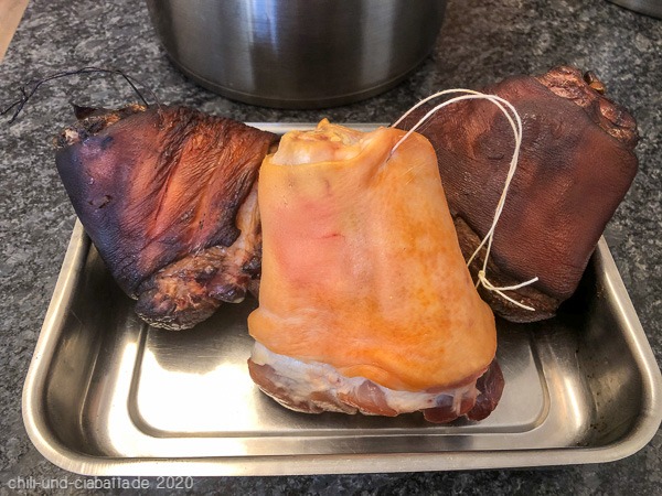 Schweinshaxe vor em Kochen